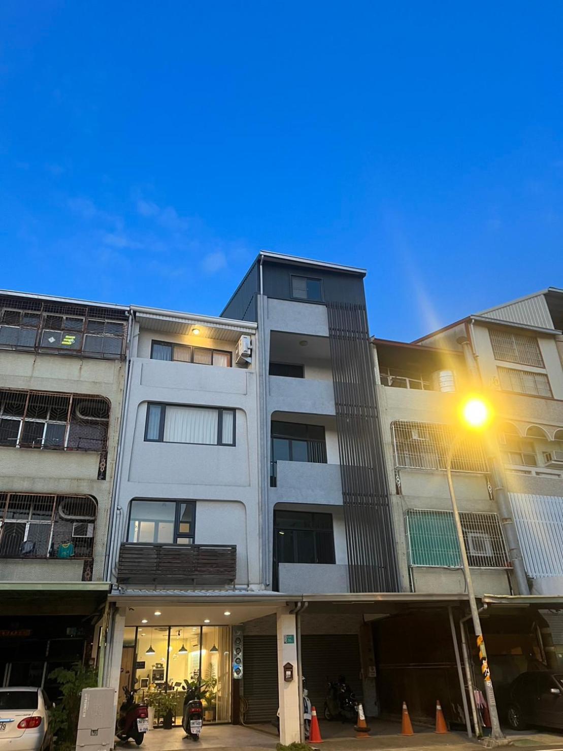 Canal Walk Inn ไถหนาน ภายนอก รูปภาพ